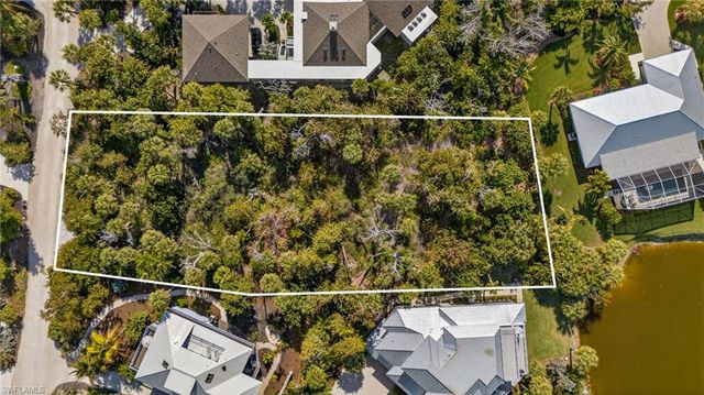 933 Strangler Fig LN, Sanibel, FL 33957