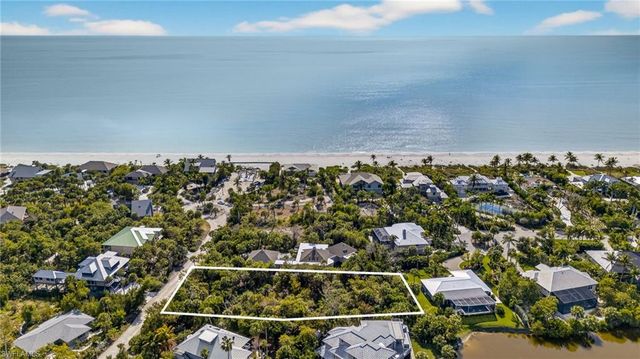 933 Strangler Fig LN, Sanibel, FL 33957