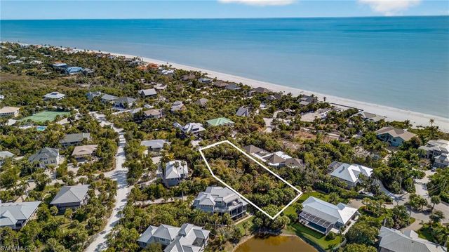 933 Strangler Fig LN, Sanibel, FL 33957