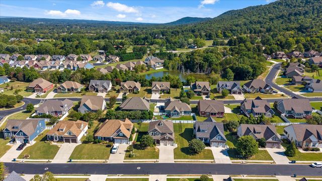 8522 Deer Run Circle, Ooltewah, TN 37363