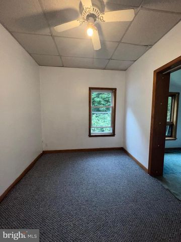 25 & 0 BROAD ST, Ashland, PA 17921