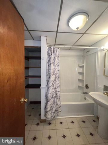 25 & 0 BROAD ST, Ashland, PA 17921