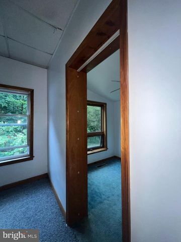 25 & 0 BROAD ST, Ashland, PA 17921