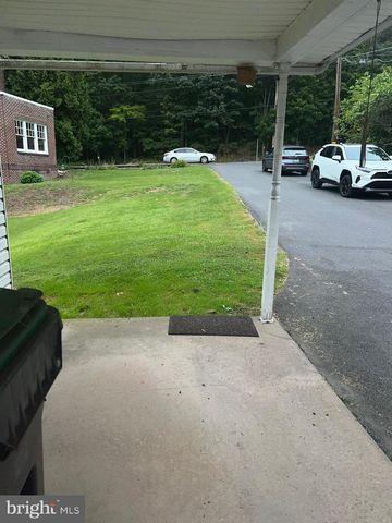 25 & 0 BROAD ST, Ashland, PA 17921