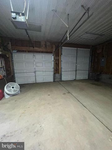 25 & 0 BROAD ST, Ashland, PA 17921