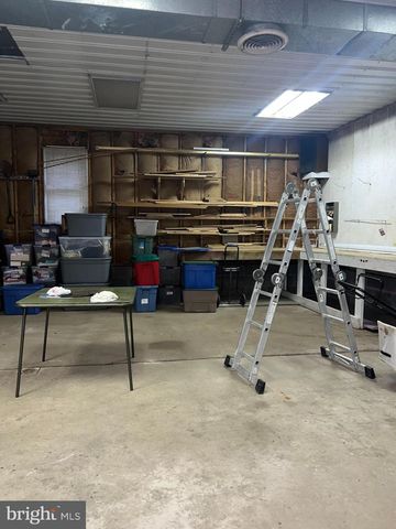 25 & 0 BROAD ST, Ashland, PA 17921