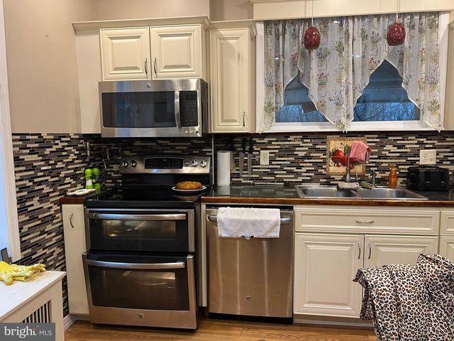 25 & 0 BROAD ST, Ashland, PA 17921