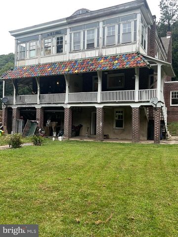 25 & 0 BROAD ST, Ashland, PA 17921
