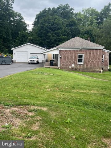 25 & 0 BROAD ST, Ashland, PA 17921