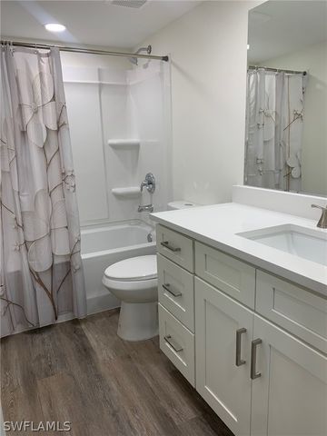 1740 Pine Valley DR 213, Fort Myers, FL 33907