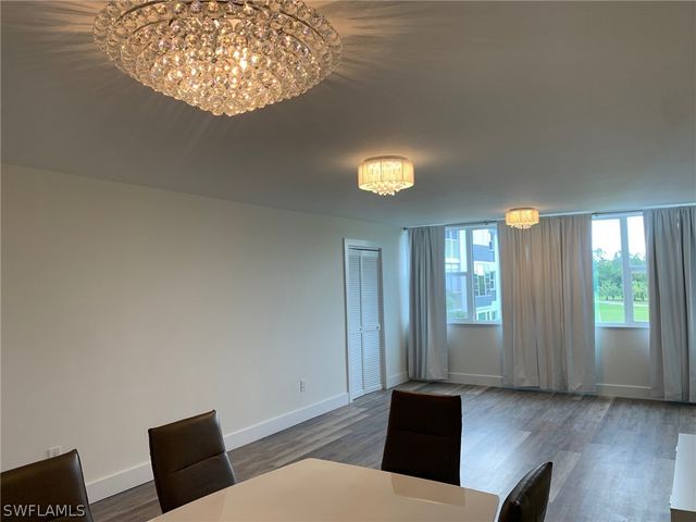 1740 Pine Valley DR 213, Fort Myers, FL 33907