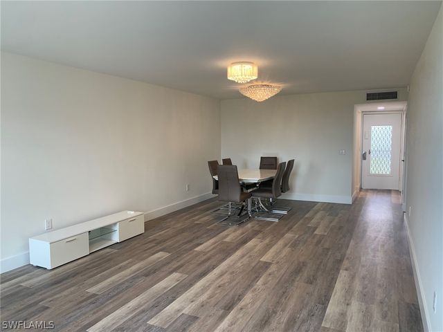 1740 Pine Valley DR 213, Fort Myers, FL 33907