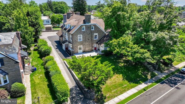 820 E VERNON RD, Philadelphia, PA 19119