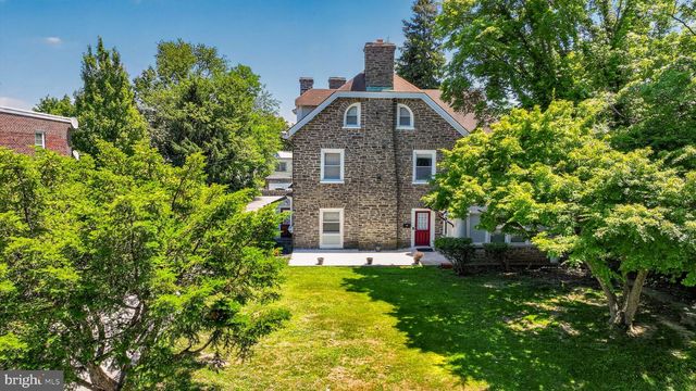 820 E VERNON RD, Philadelphia, PA 19119