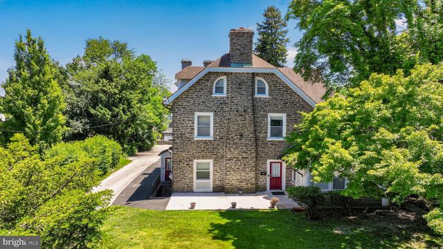 820 E VERNON RD, Philadelphia, PA 19119