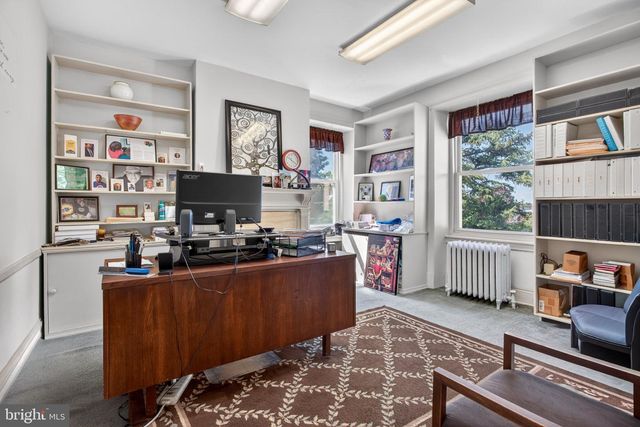 820 E VERNON RD, Philadelphia, PA 19119