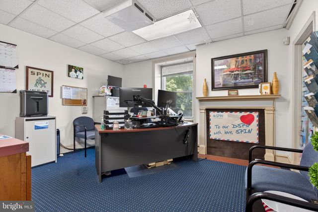 820 E VERNON RD, Philadelphia, PA 19119