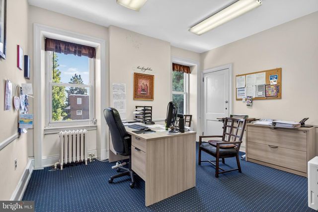 820 E VERNON RD, Philadelphia, PA 19119