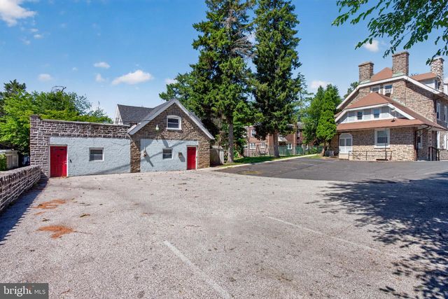 820 E VERNON RD, Philadelphia, PA 19119