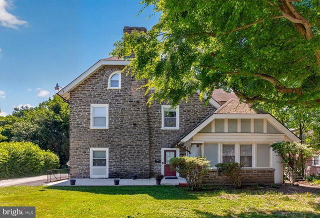 820 E VERNON RD, Philadelphia, PA 19119