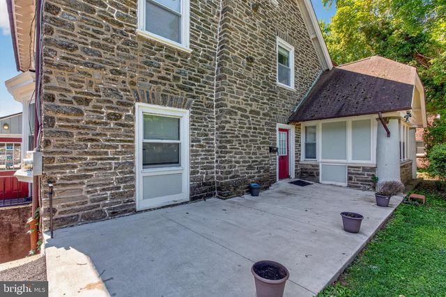 820 E VERNON RD, Philadelphia, PA 19119