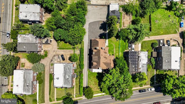 820 E VERNON RD, Philadelphia, PA 19119