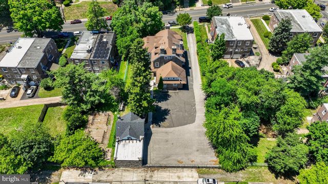 820 E VERNON RD, Philadelphia, PA 19119