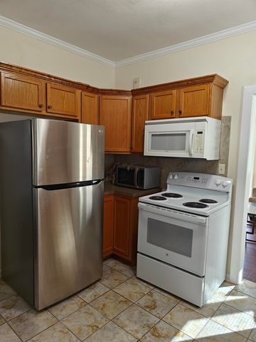 1329 S Greenwood Ave, Wichita, KS 67211