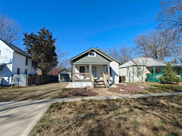 1329 S Greenwood Ave, Wichita, KS 67211