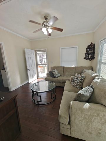 1329 S Greenwood Ave, Wichita, KS 67211