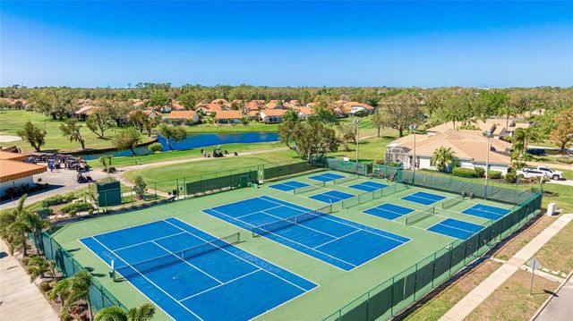 4210 CADDIE DRIVE E 201, Bradenton, FL 34203