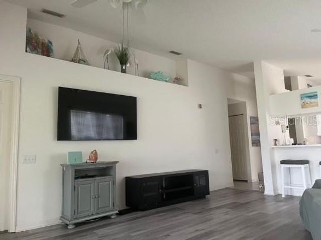 4210 CADDIE DRIVE E 201, Bradenton, FL 34203