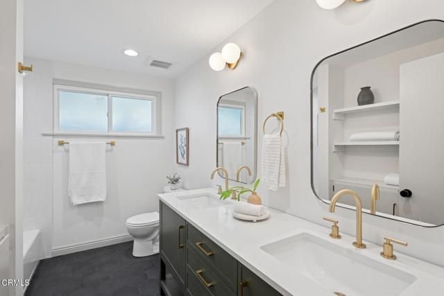 6043 Mary Ellen Avenue, Los Angeles, CA 91401