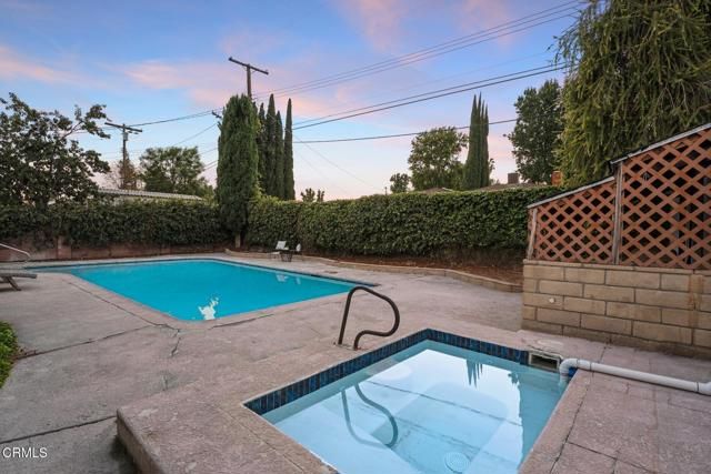 6043 Mary Ellen Avenue, Los Angeles, CA 91401