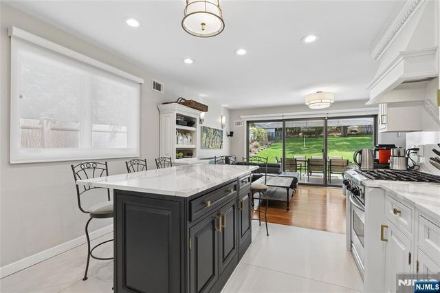 160 Magnolia Avenue, Tenafly, NJ 07670