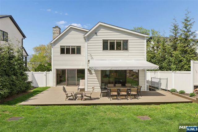 160 Magnolia Avenue, Tenafly, NJ 07670