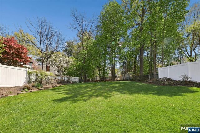 160 Magnolia Avenue, Tenafly, NJ 07670