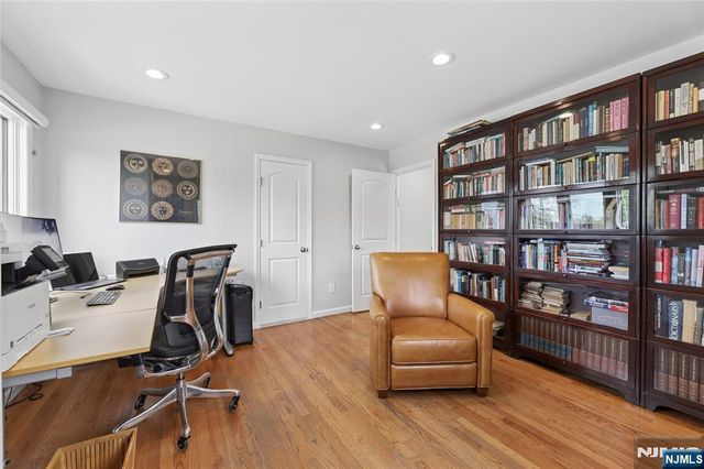 160 Magnolia Avenue, Tenafly, NJ 07670