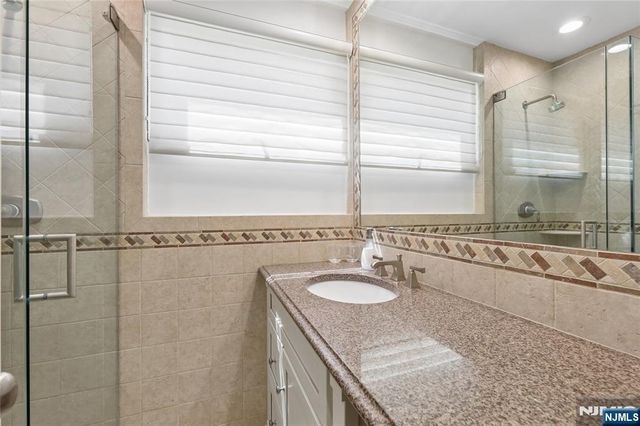 160 Magnolia Avenue, Tenafly, NJ 07670