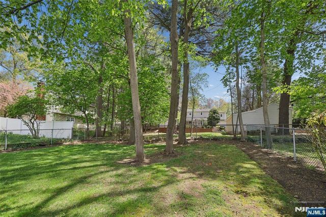 160 Magnolia Avenue, Tenafly, NJ 07670