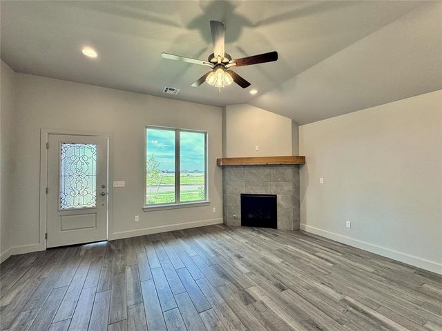 9340 NW 143rd Street, Yukon, OK 73099
