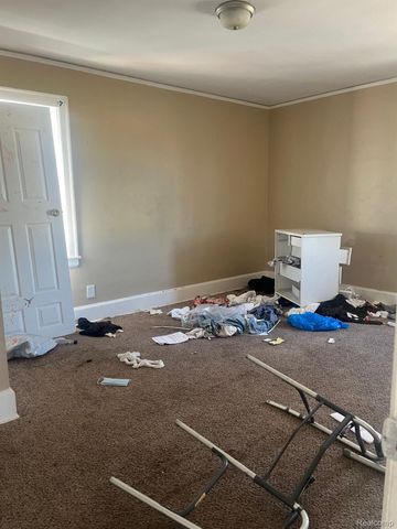 8833 MANOR Street, Detroit, MI 48204