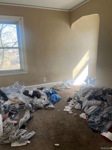 8833 MANOR Street, Detroit, MI 48204
