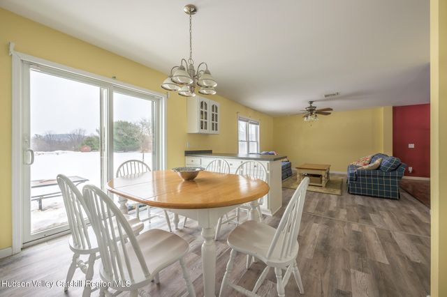 311 Middle Road, Hudson, NY 12534