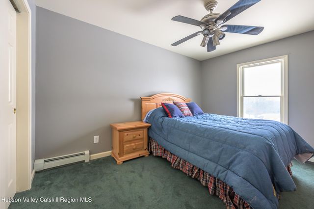 311 Middle Road, Hudson, NY 12534