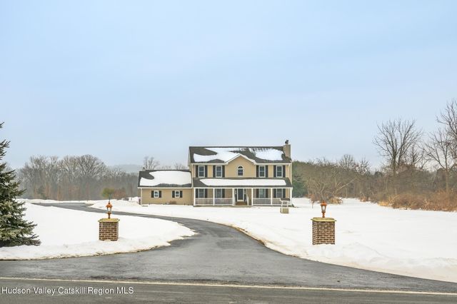 311 Middle Road, Hudson, NY 12534