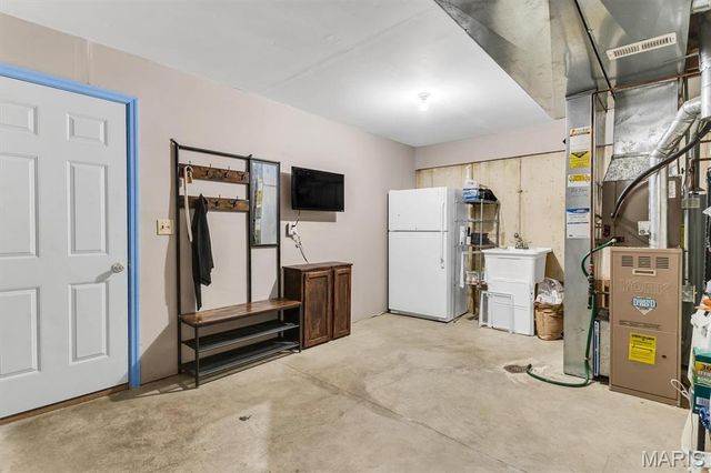 4006 Sherman Park Drive, St Charles, MO 63303