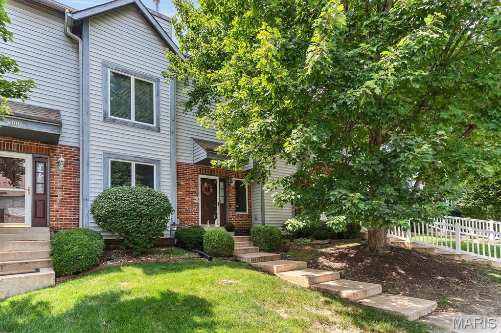 4006 Sherman Park Drive, St Charles, MO 63303