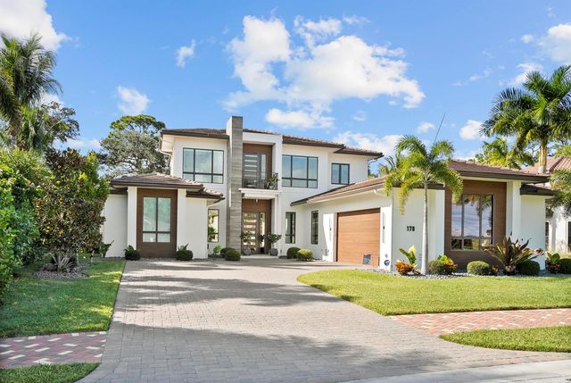 178 SE Via Lago Garda, Port St. Lucie, FL 34952