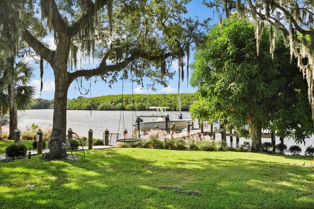 178 SE Via Lago Garda, Port St. Lucie, FL 34952